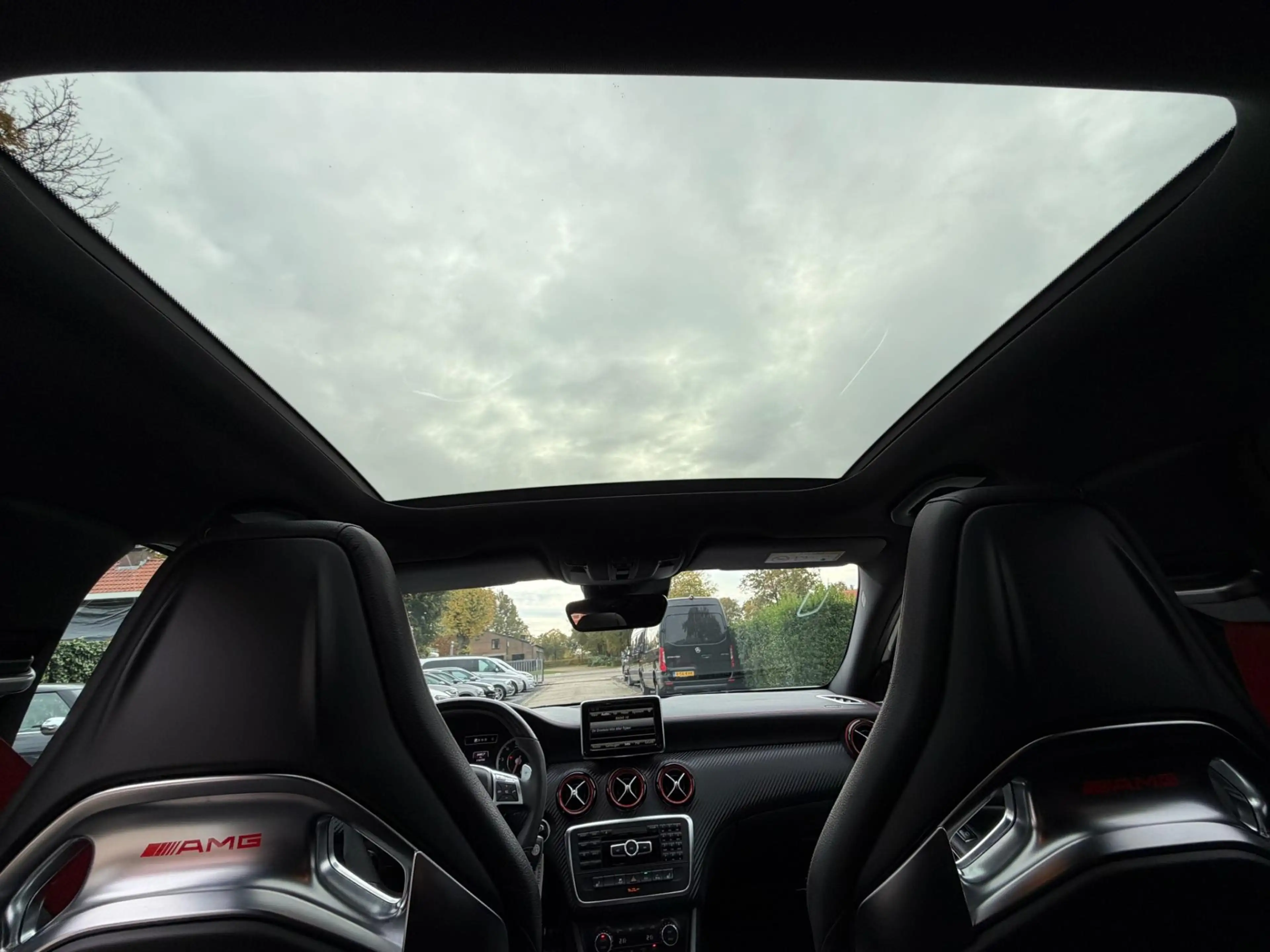 Mercedes-Benz A 45 AMG 4MATIC Edition 1 — photo 26