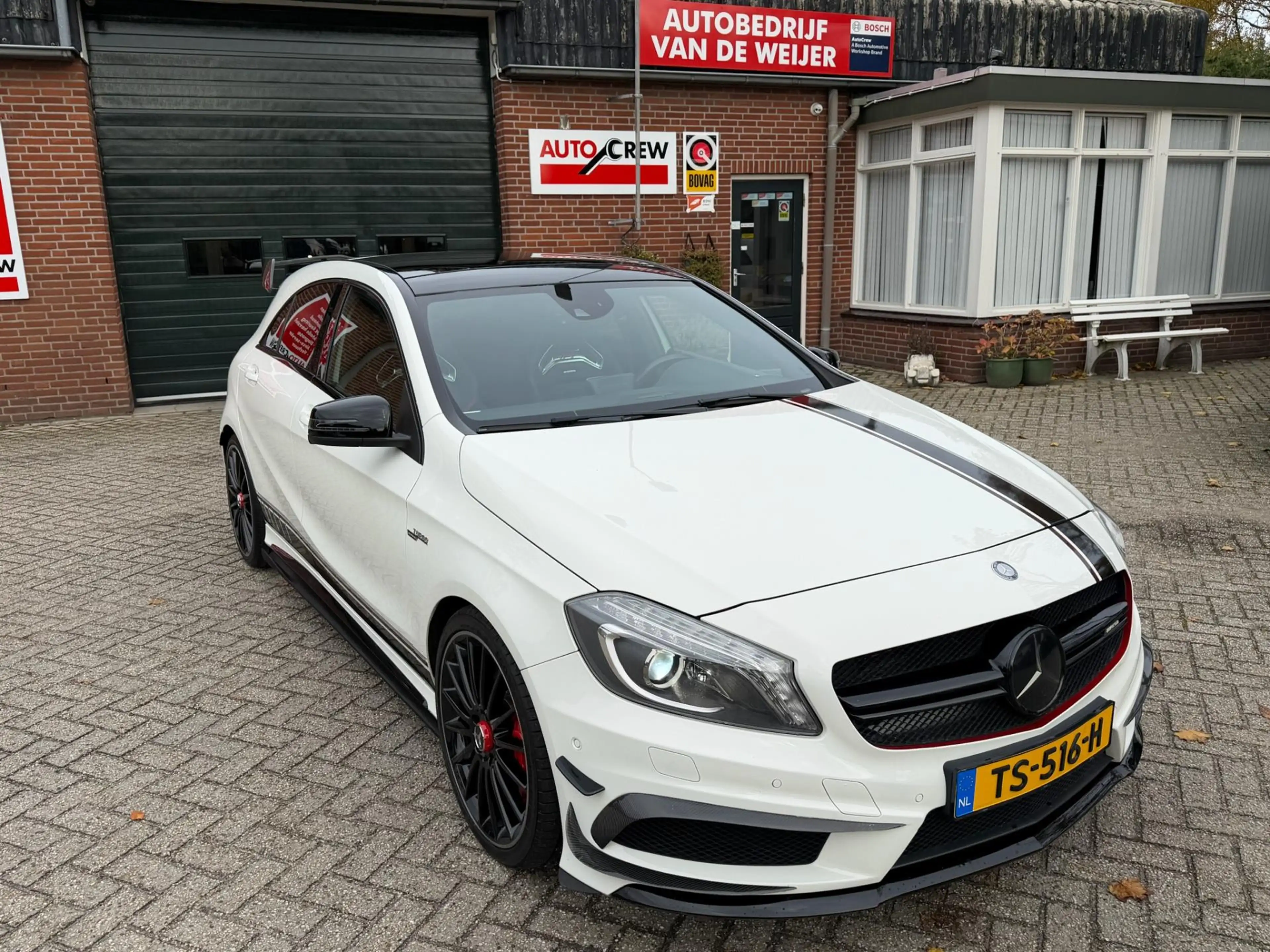 Mercedes-Benz A 45 AMG 4MATIC Edition 1 — photo 5