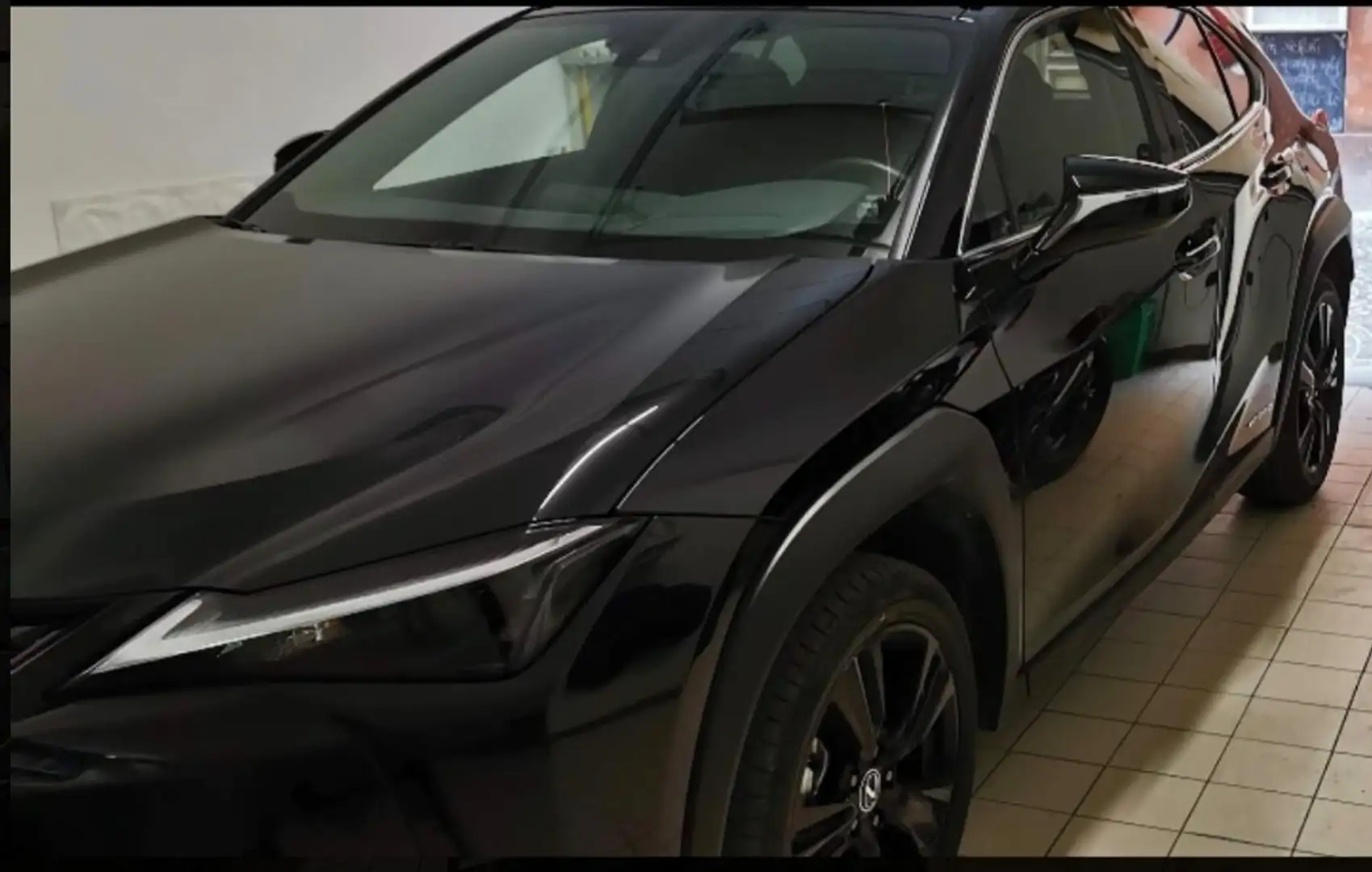 Lexus UX 200 UX 2019 250h 2.0 Midnight 2wd cvt Чорний - 1