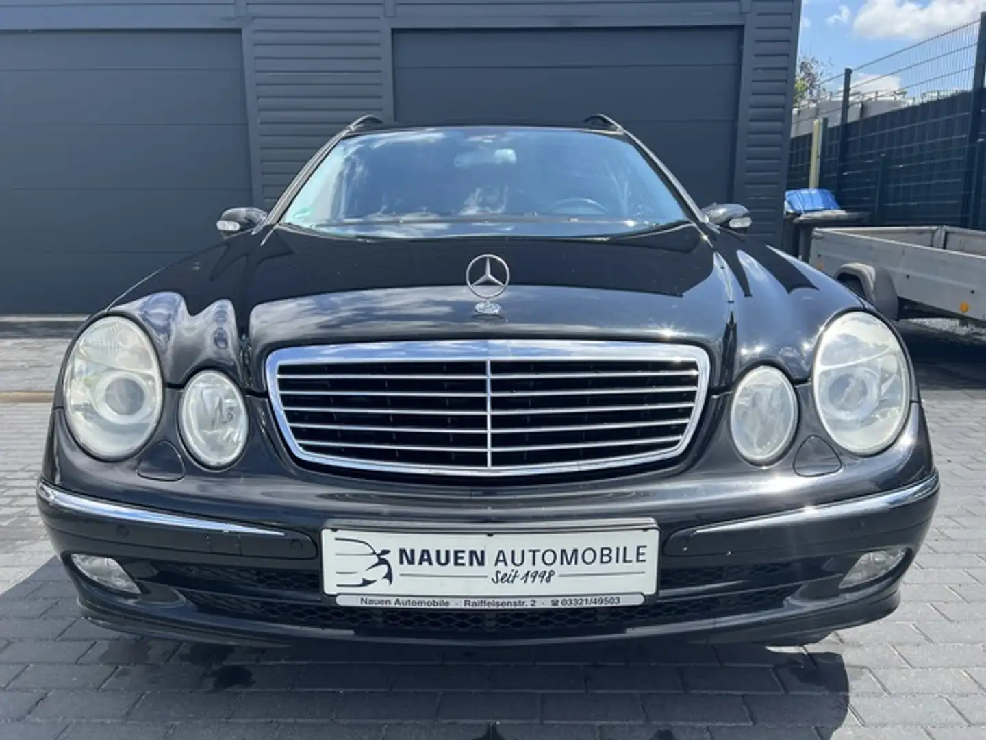 Mercedes-Benz E 220 T CDI Avantgarde Automatik+Navi+T-Leder+ AHK+PDC+ Schwarz - 2