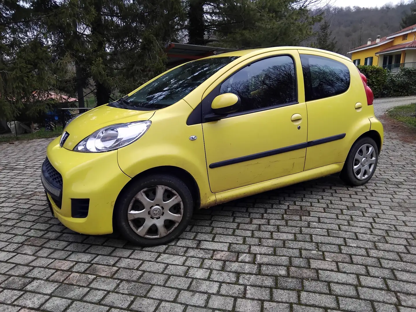 Peugeot 107 1.0 12v Active (plaisir) 5p FL - 2