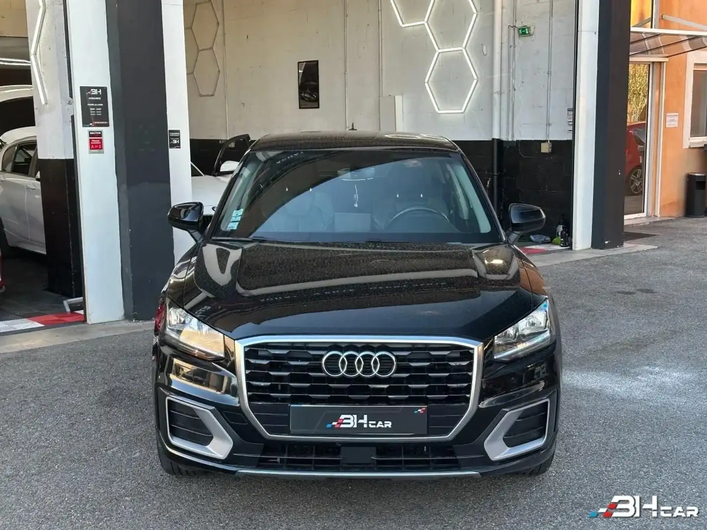Audi Q2 DESIGN - 1.0 TFSI 115cv S-TRONIC/ SIEGES CUIRS CHAUFFANTS Schwarz - 2
