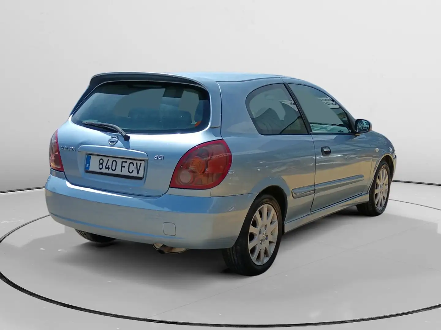 Nissan Almera 2.2dCI Visia Gris - 2
