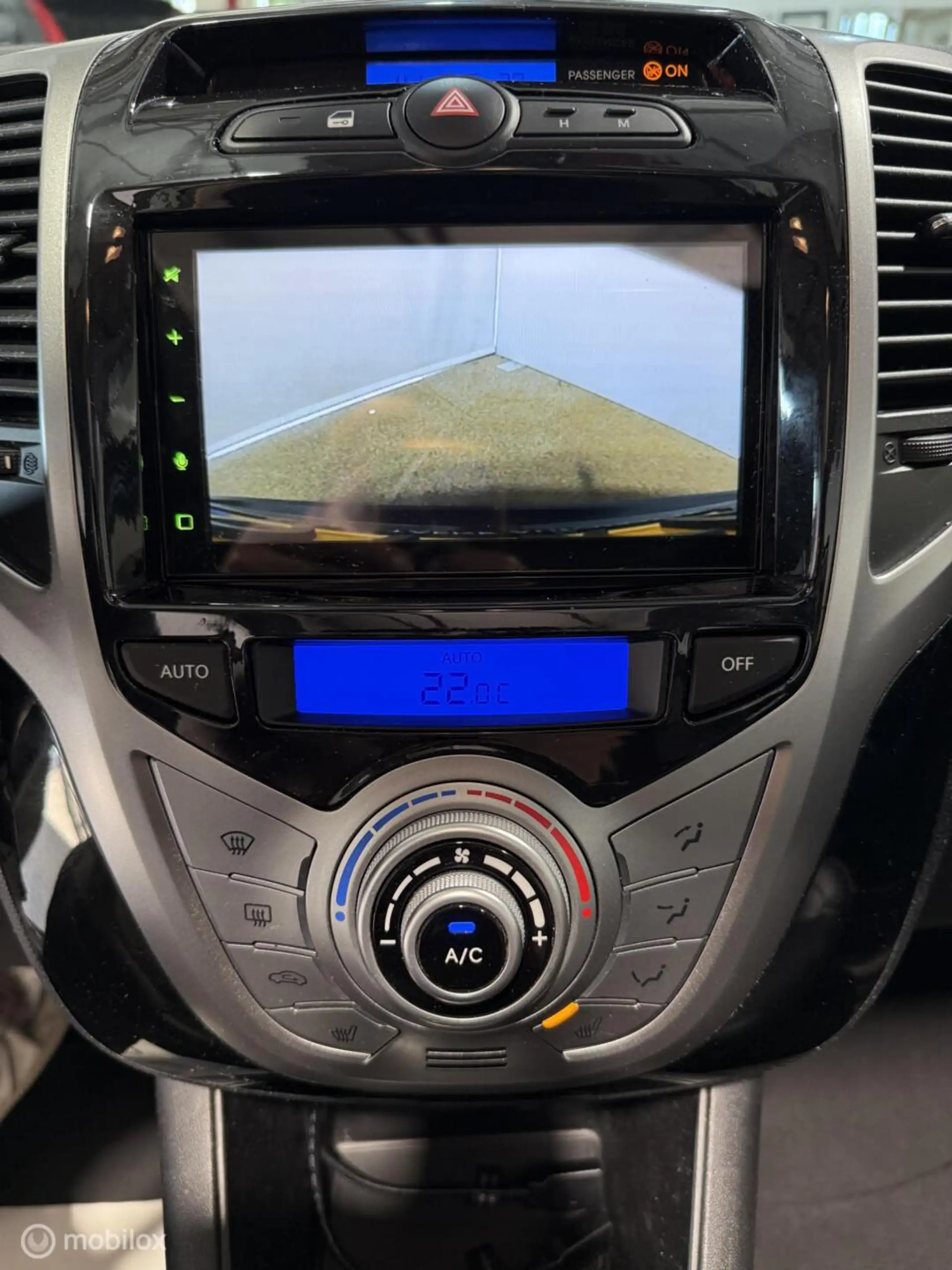Hyundai iX20 1.6i i-Catcher AUT/CLIM/CRUIS/PANO/CAM/APK/NAP — photo 6