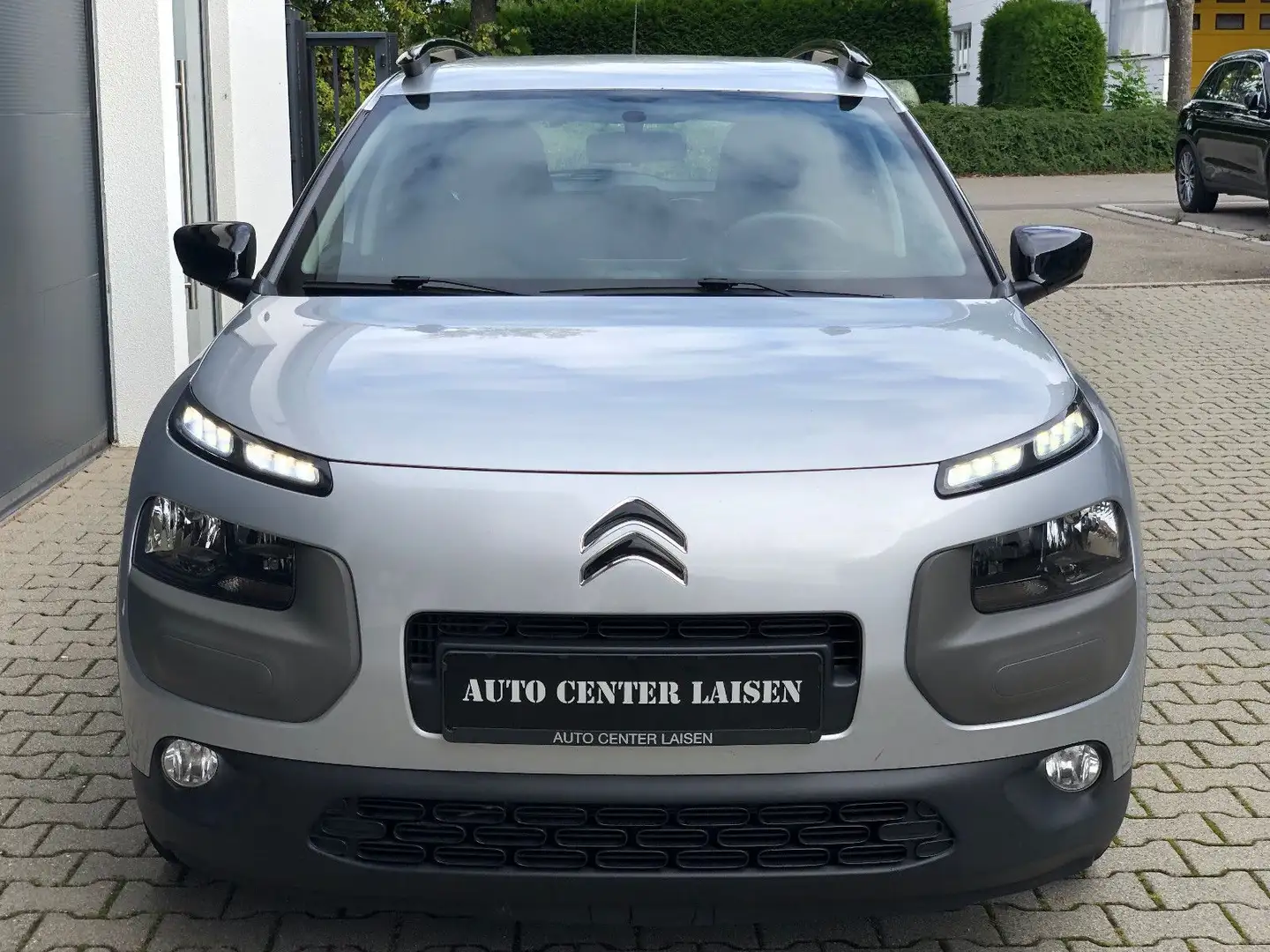 Citroen C4 Cactus Feel Edition Navi SHZ Kamera Tempomat Silber - 2