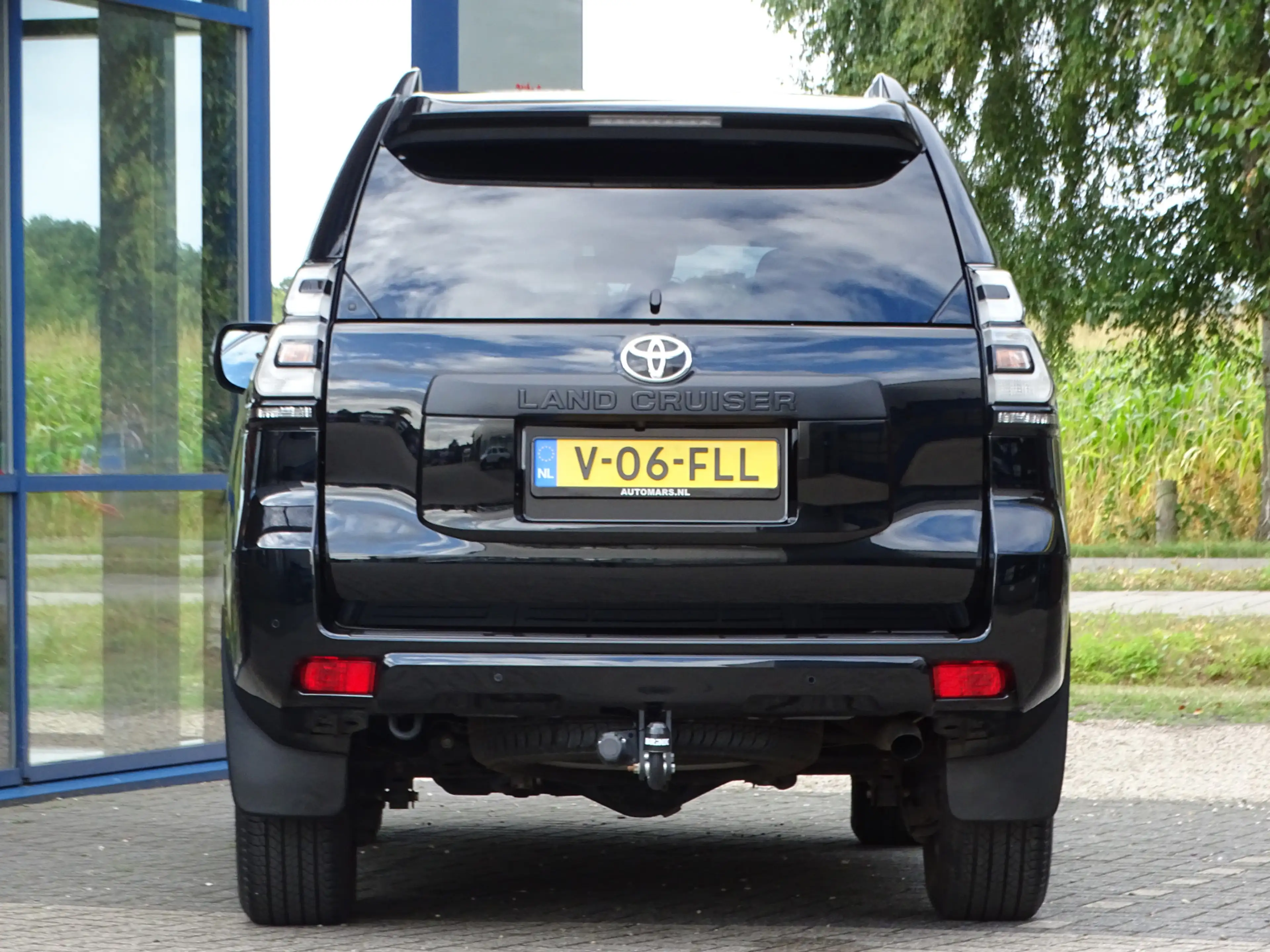 Toyota Land Cruiser 2.8 D-4D-F Professional High Roof Window Van TREKH — photo 14