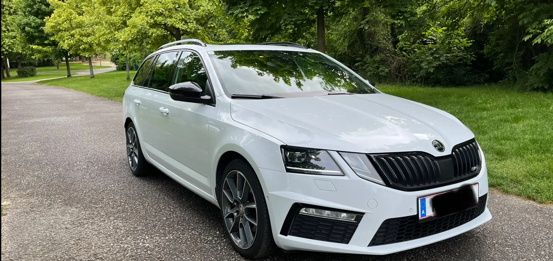 Skoda Octavia Combi RS 2,0 TDI 4x4 DSG - 2