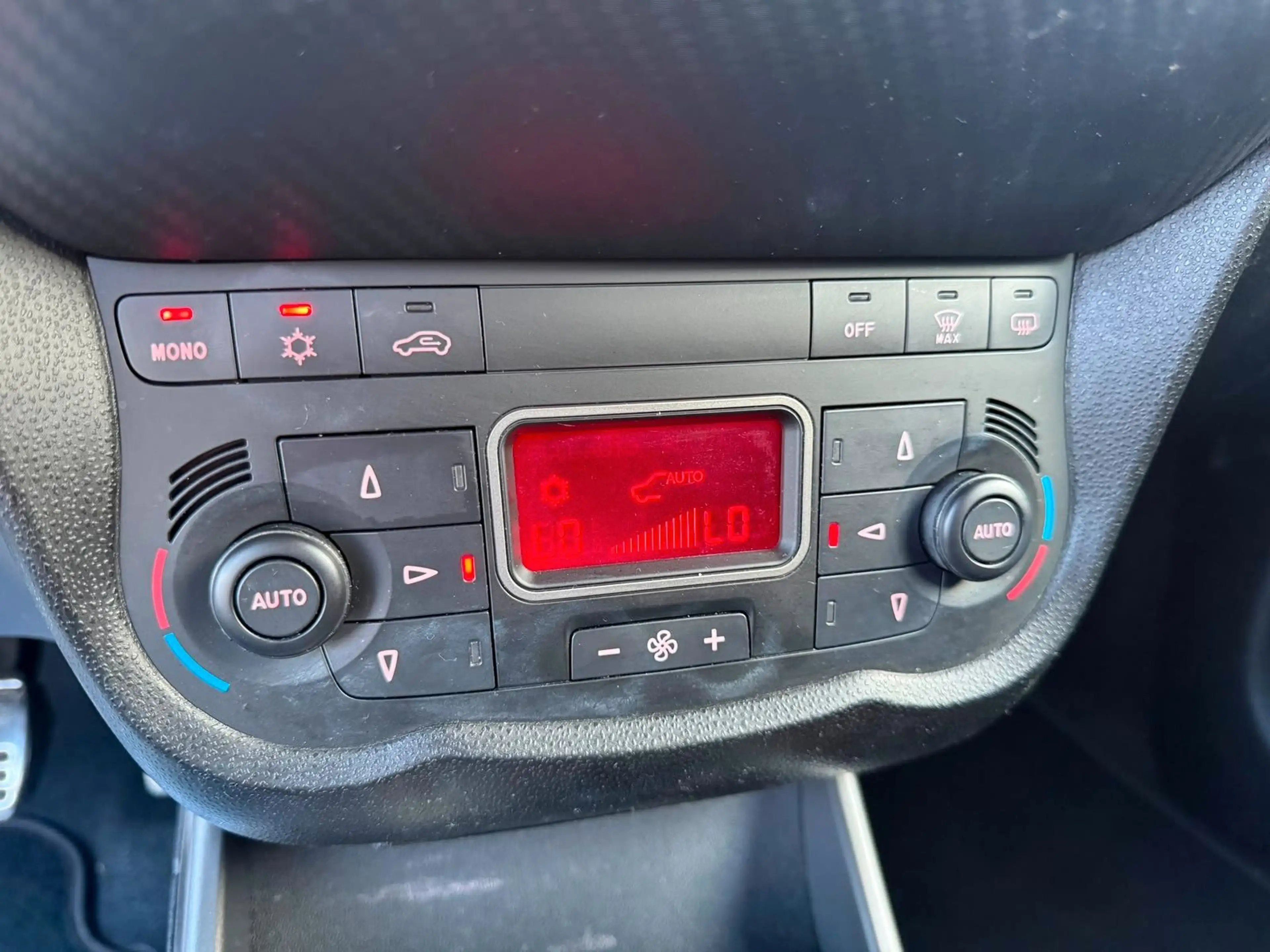 Alfa Romeo MiTo Super 1.3 Multijet — photo 10