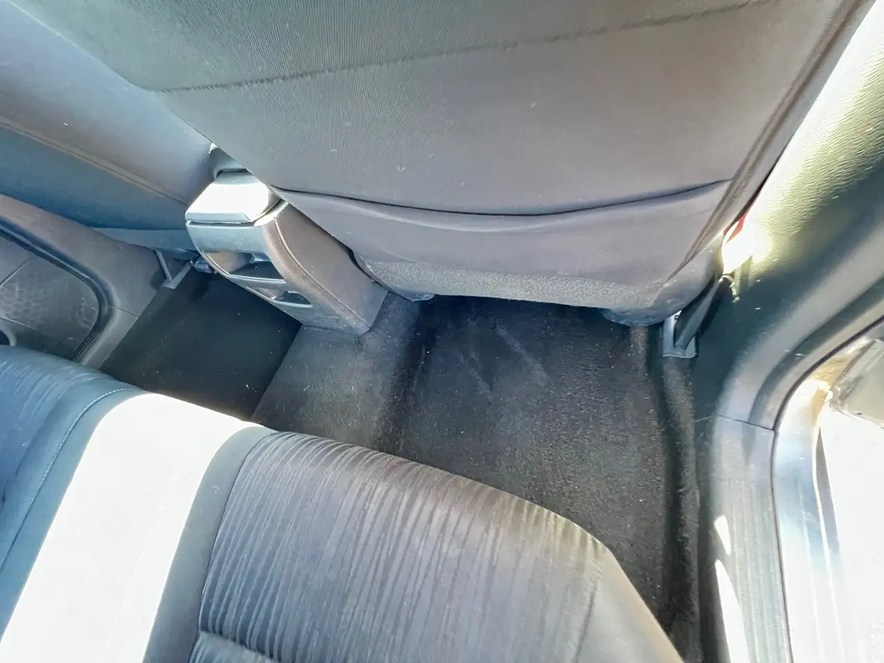 Nissan Sentra снимка Nissan Sentra
