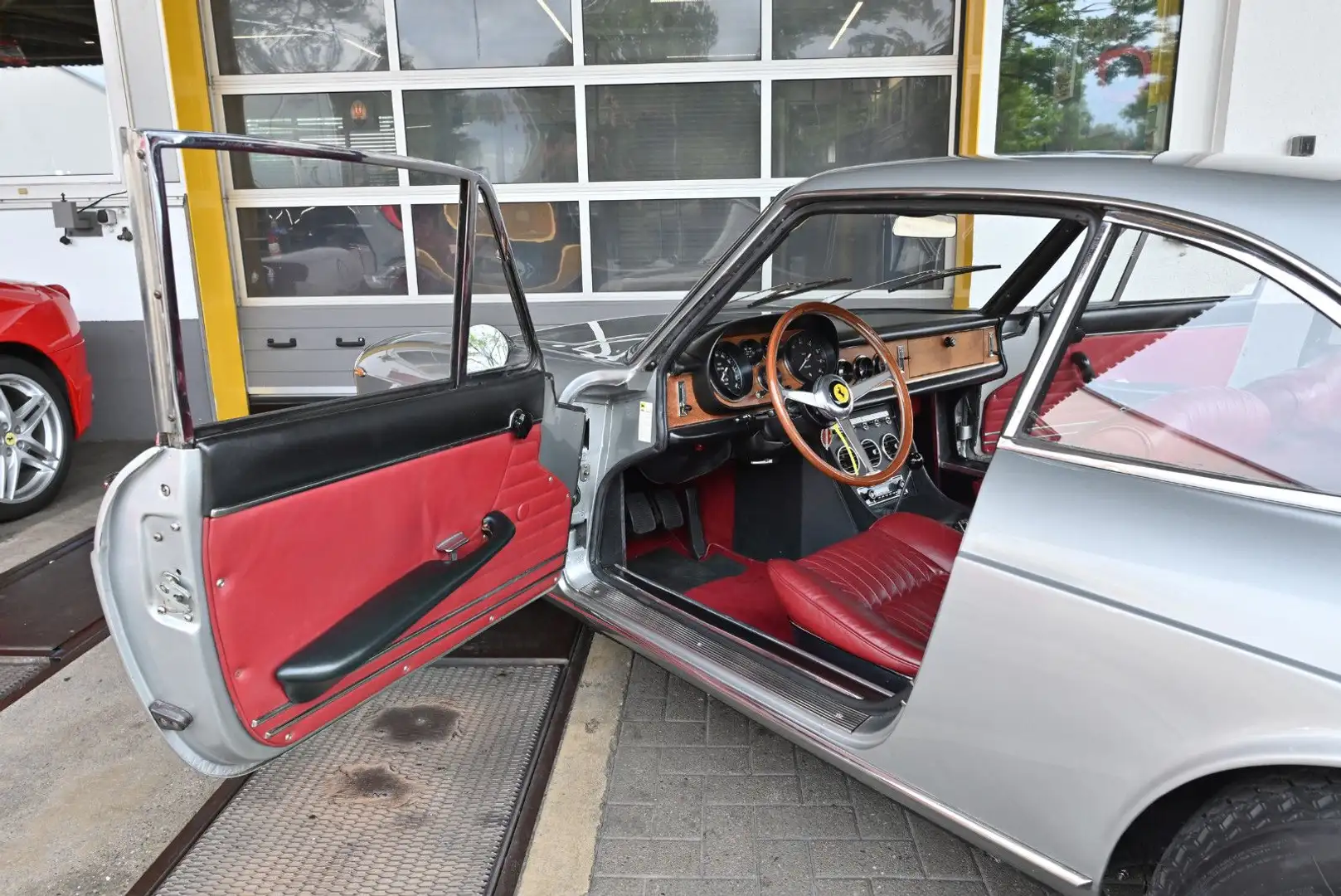Ferrari 330 GTC/Motor überholt/Vollst.Historie/Garantie Silber - 2