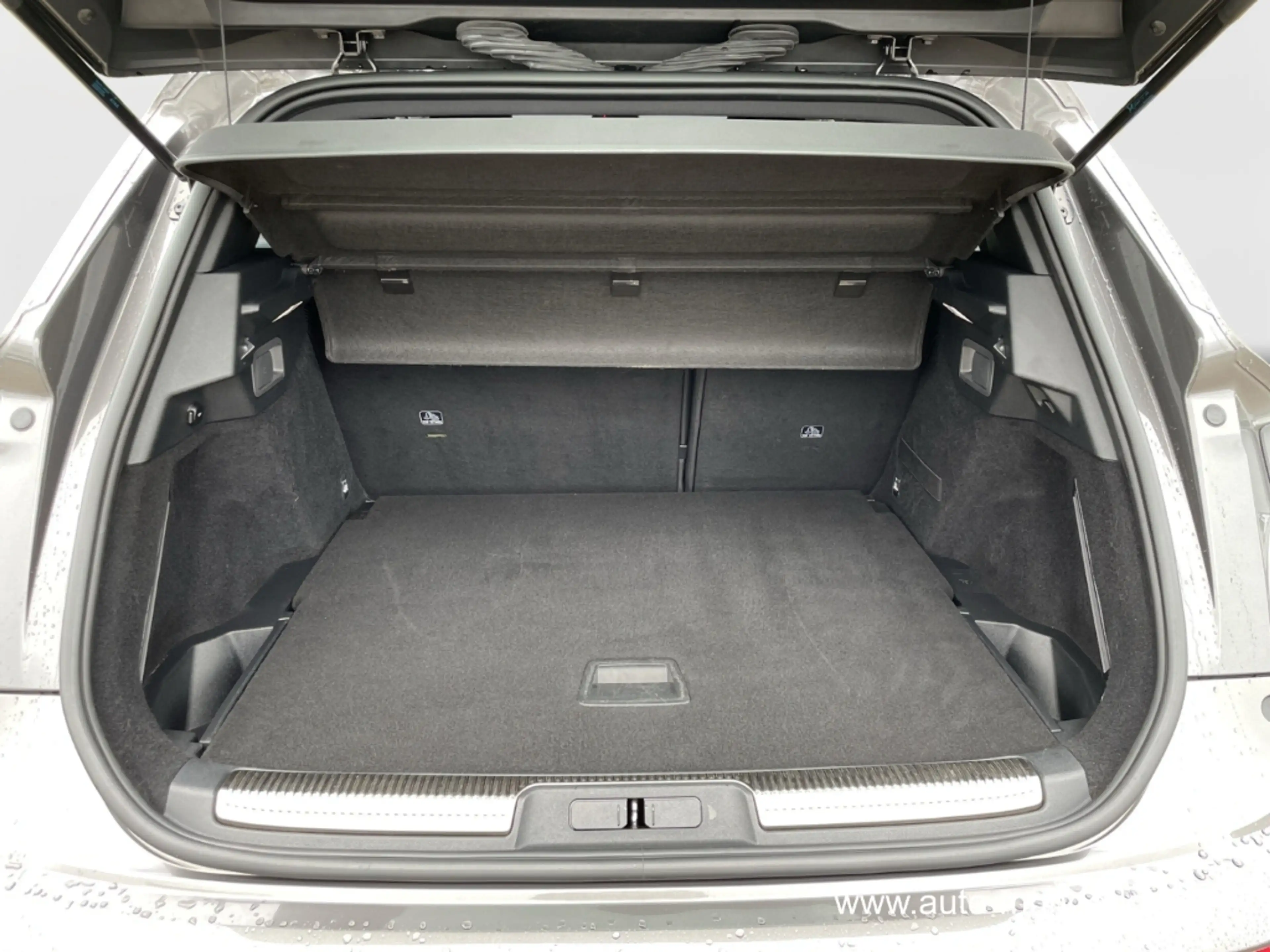 DS Automobiles DS 7 Crossback Performance Line 1.5 BlueHDi 13 Navi Mas — photo 6