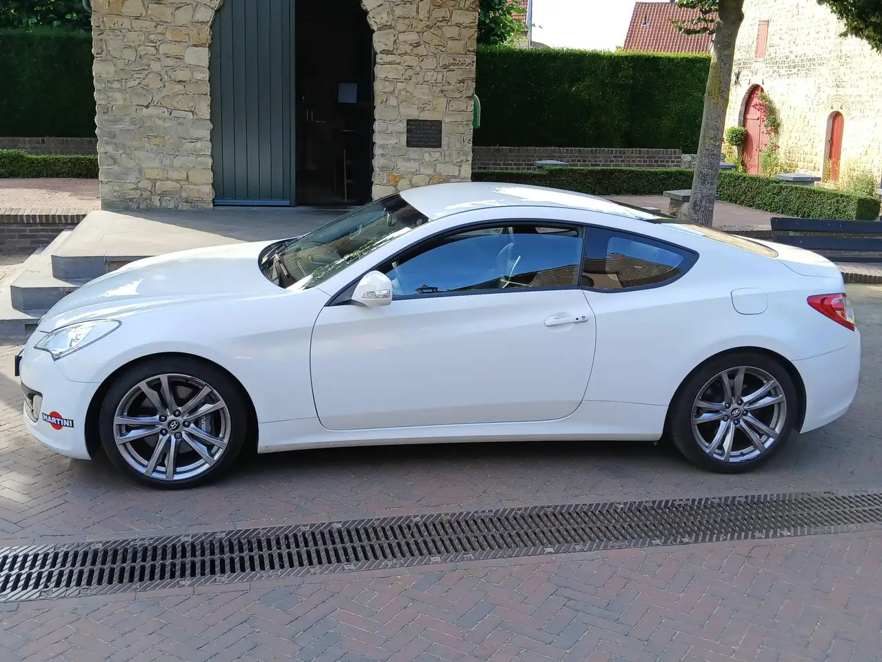 Hyundai Genesis Coupe