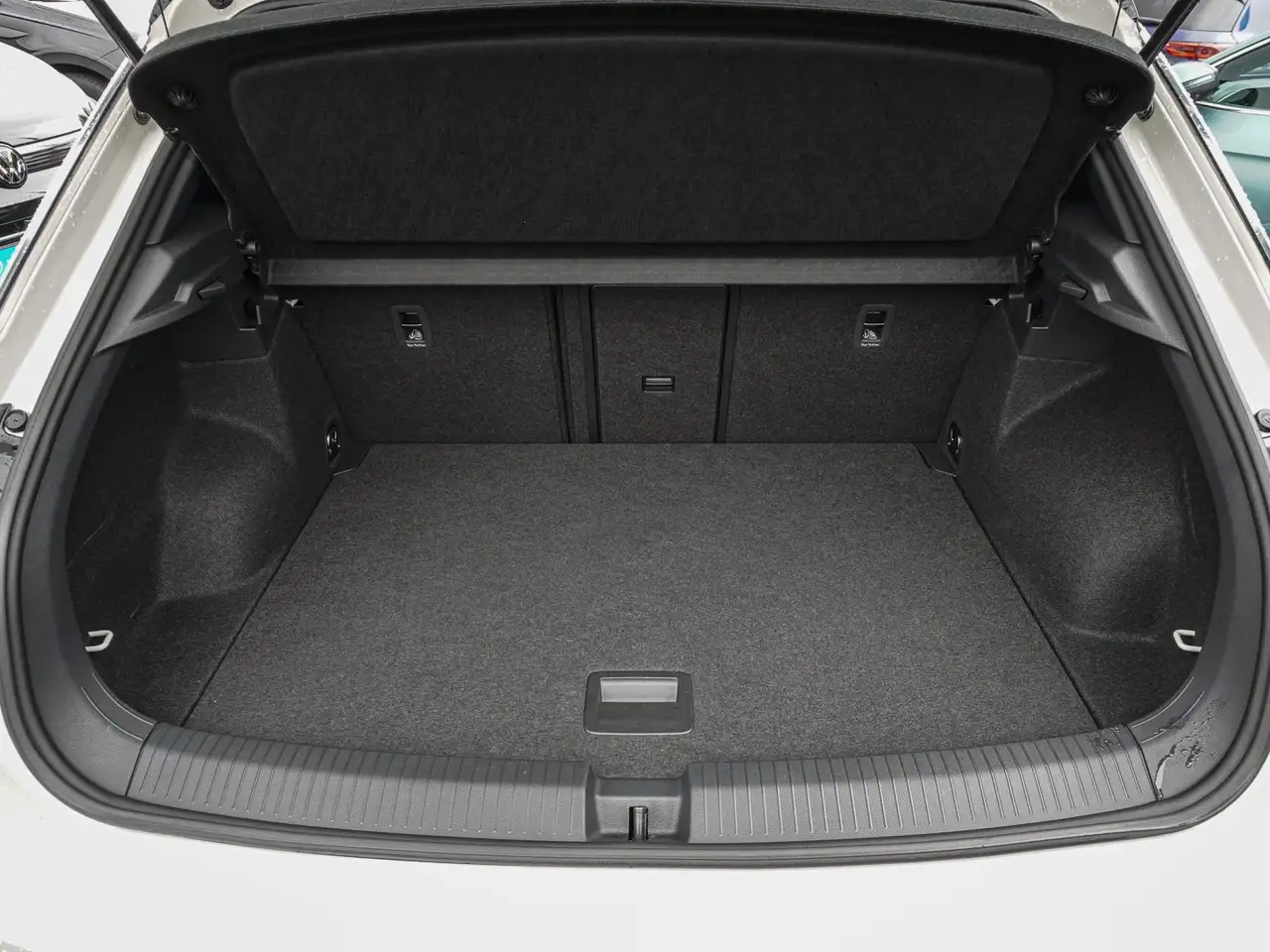 Volkswagen T-Roc 1.5 TSI DSG R-Line PANO MASSAGE NAVI LED, миниатюра 18
