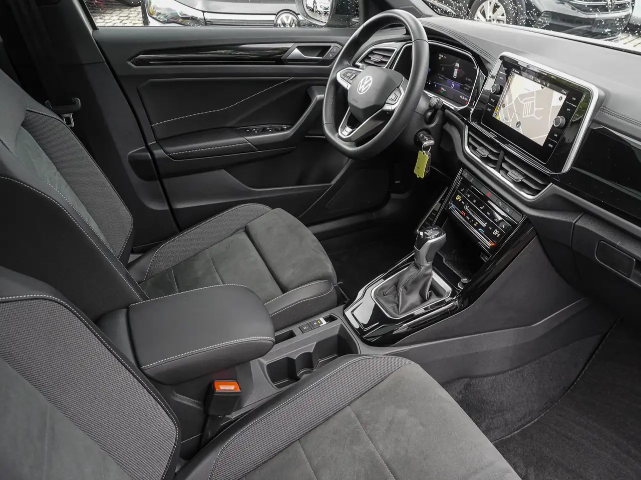 Volkswagen T-Roc 1.5 TSI DSG R-Line PANO MASSAGE NAVI LED, миниатюра 10