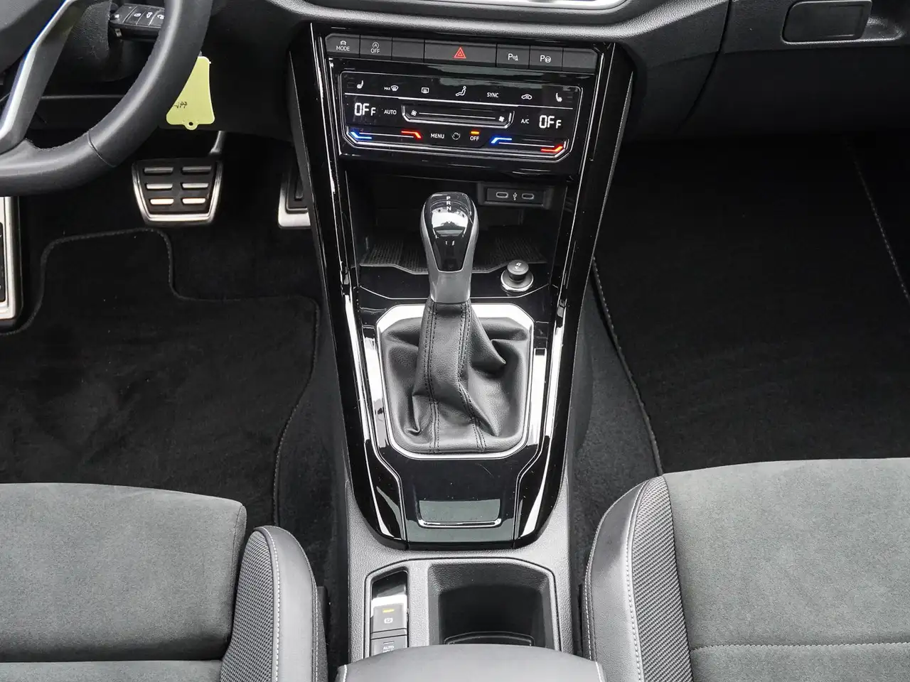 Volkswagen T-Roc 1.5 TSI DSG R-Line PANO MASSAGE NAVI LED, миниатюра 15