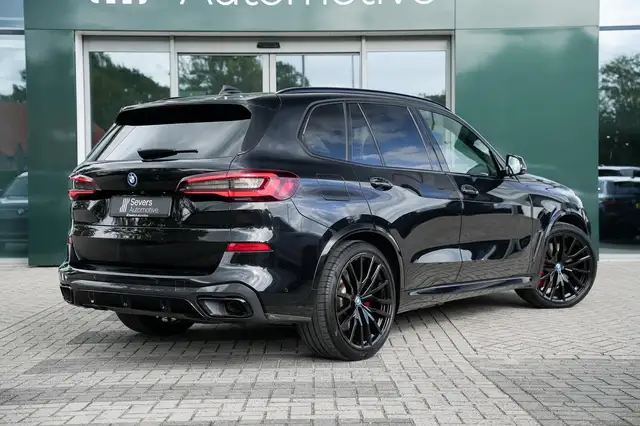 BMW X5 view 3