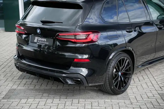 BMW X5 view 24