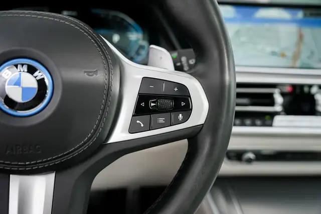BMW X5 view 12