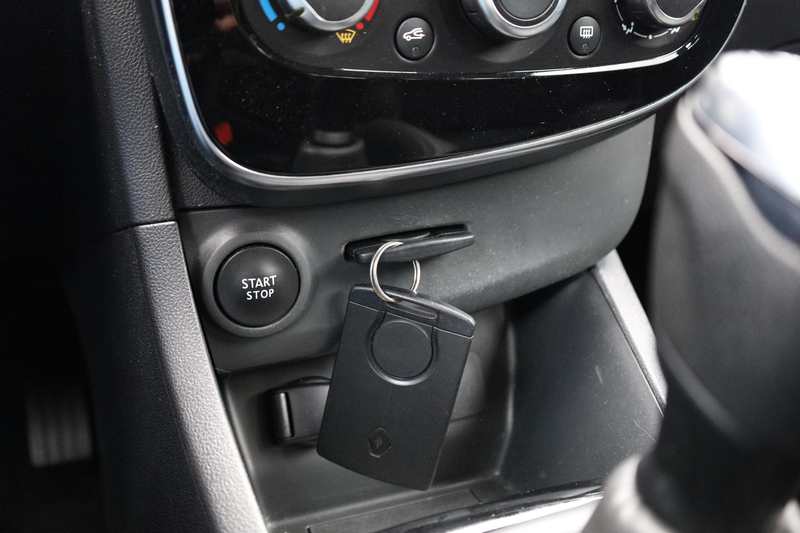 Renault Clio Estate 0.9 TCe Zen |Keyless |Cruise Control |Navi — photo 20