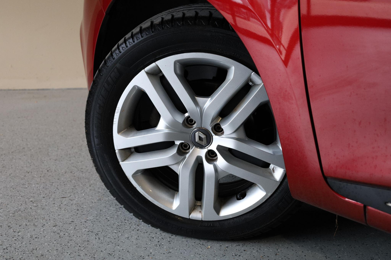 Renault Clio Estate 0.9 TCe Zen |Keyless |Cruise Control |Navi — photo 22