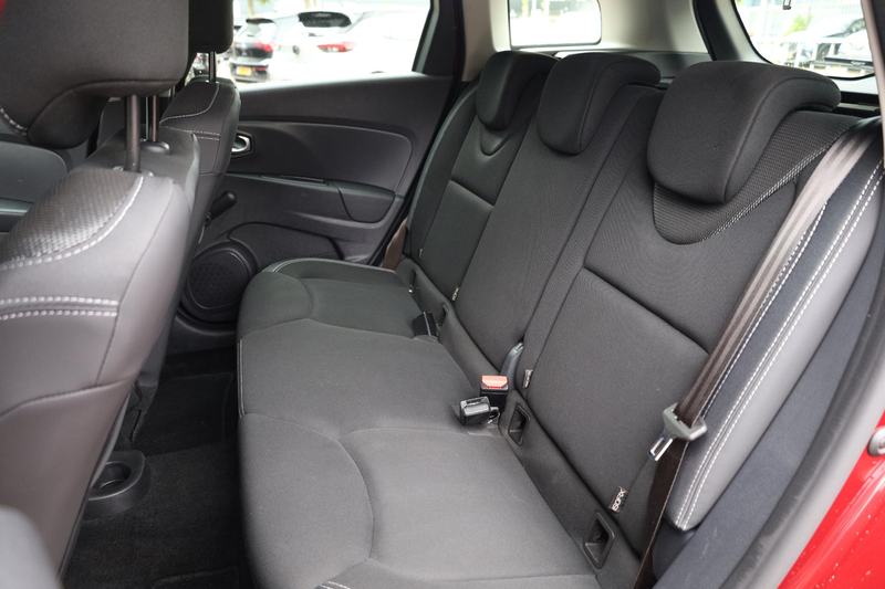 Renault Clio Estate 0.9 TCe Zen |Keyless |Cruise Control |Navi — photo 29