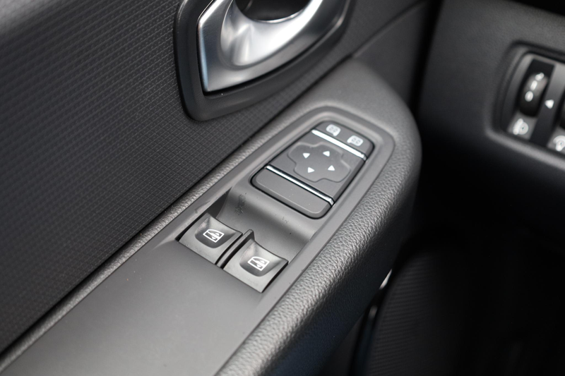 Renault Clio Estate 0.9 TCe Zen |Keyless |Cruise Control |Navi — photo 36
