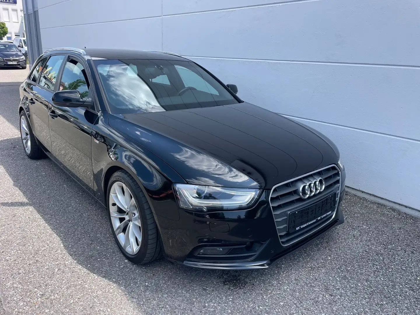 Audi A4 Avant S line Sportpaket / plus Noir - 1