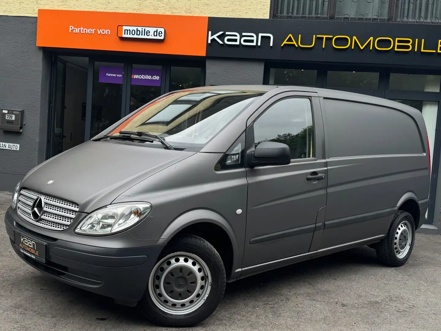 Mercedes-Benz Vito 115 CDI Kompakt/ANHÄNGERKUPPLUNG/SHZ/PDC/SERVO Geel - 2