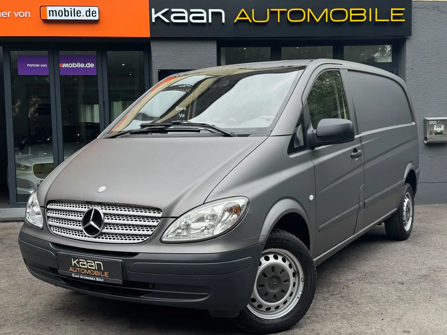 Mercedes-Benz Vito 115 CDI Kompakt/ANHÄNGERKUPPLUNG/SHZ/PDC/SERVO Geel - 1