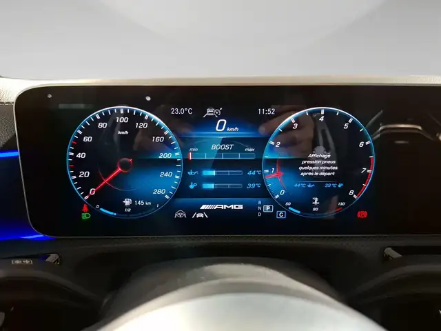 Mercedes-Benz Cla view 2