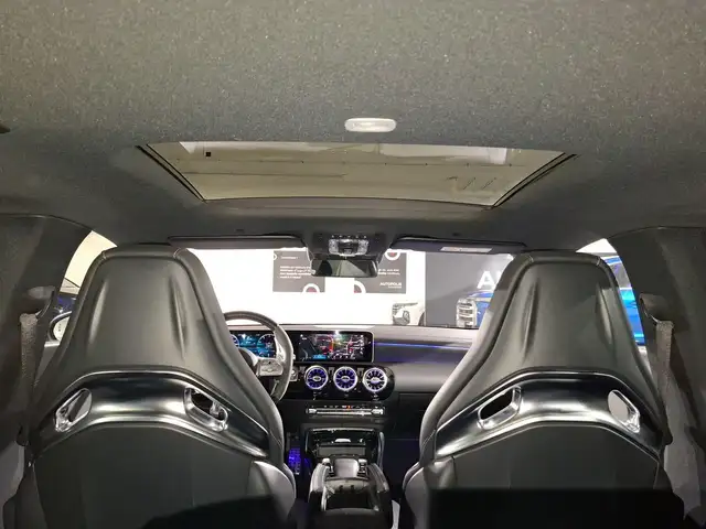 Mercedes-Benz Cla view 14