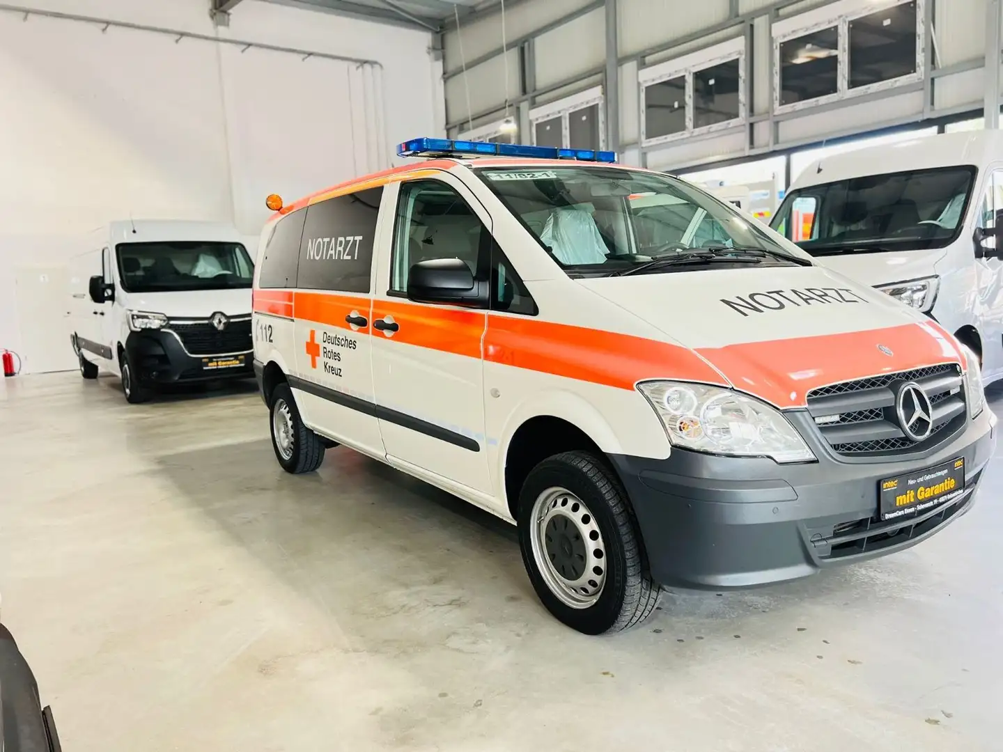Mercedes-Benz Vito 4x4 ALLRAD 116 CDI*NOTARZT STROBEL NEF*KRNK Wit - 1