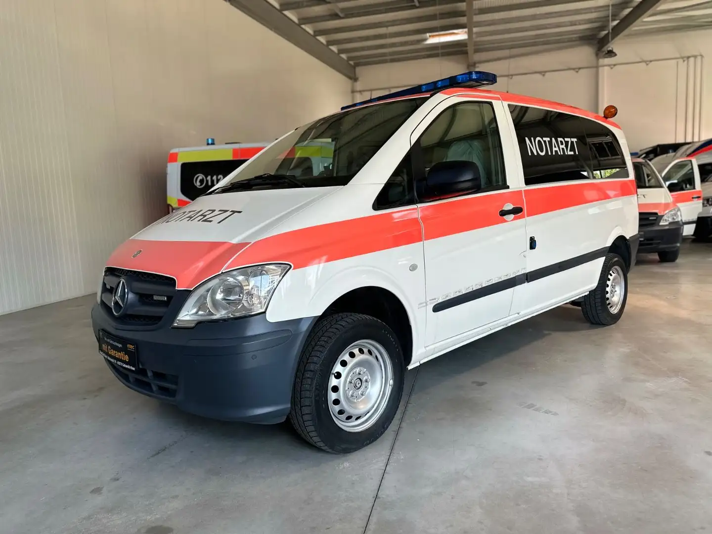 Mercedes-Benz Vito 4x4 ALLRAD 116 CDI*NOTARZT STROBEL NEF*KRNK Blanc - 1