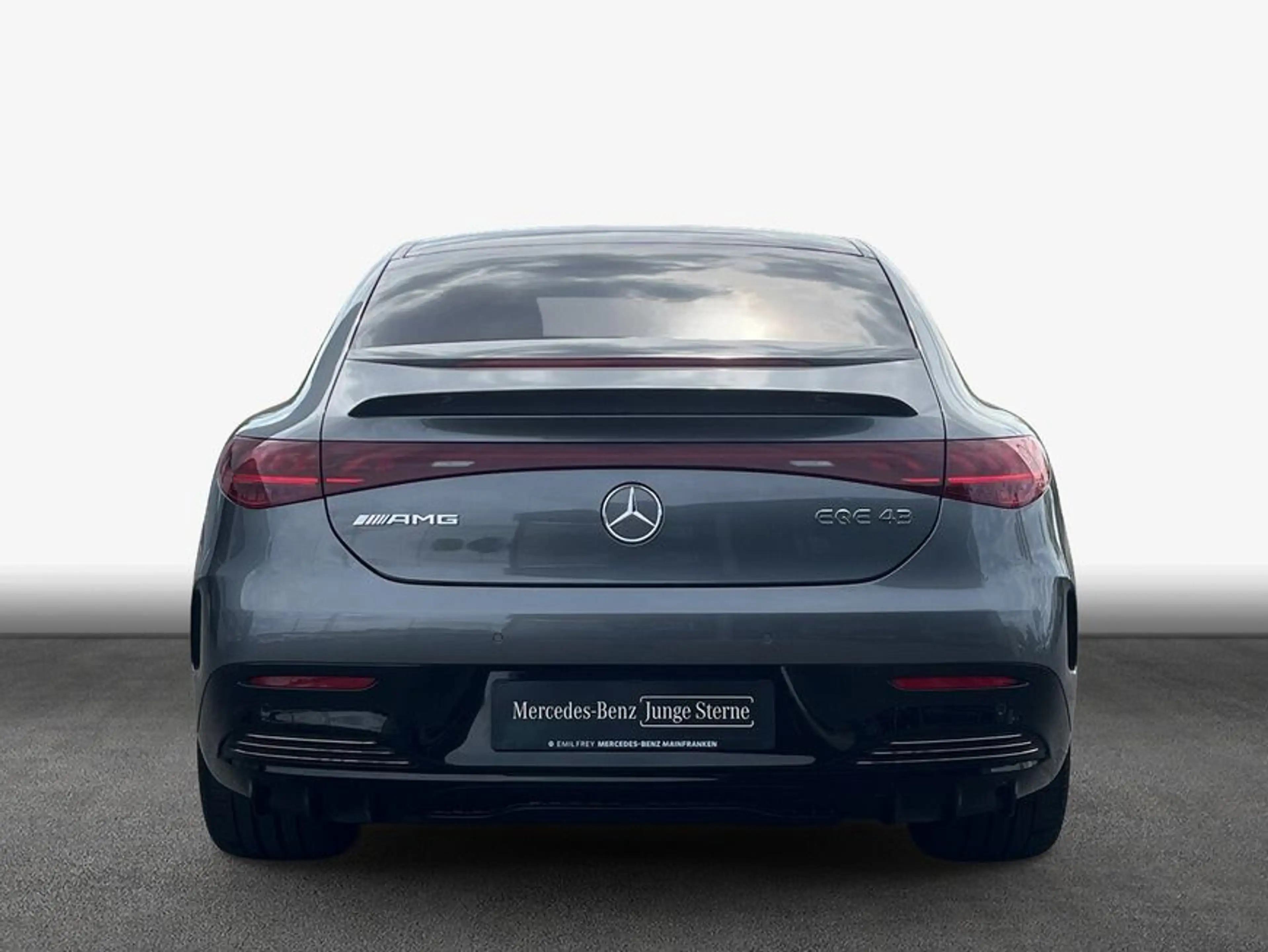Mercedes-Benz EQE 43 EQE — photo 6