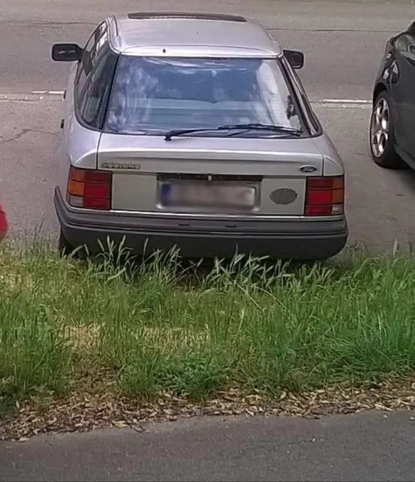 Ford Scorpio 2,4i GL / V6-Zylinder, robuste Rarität-Oldtimer, foto 5