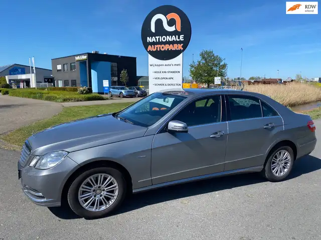 Mercedes-Benz E 250 2012 * CGI Business Class * SEDAN * CGI *
