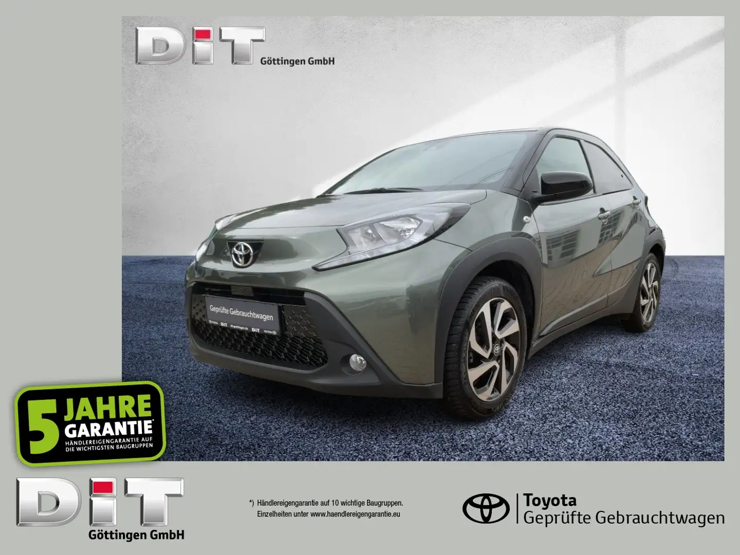 Toyota Aygo 1.0 Pulse ACC+Navi+SHZ+Fernlichtass.+Kam. Schwarz - 1