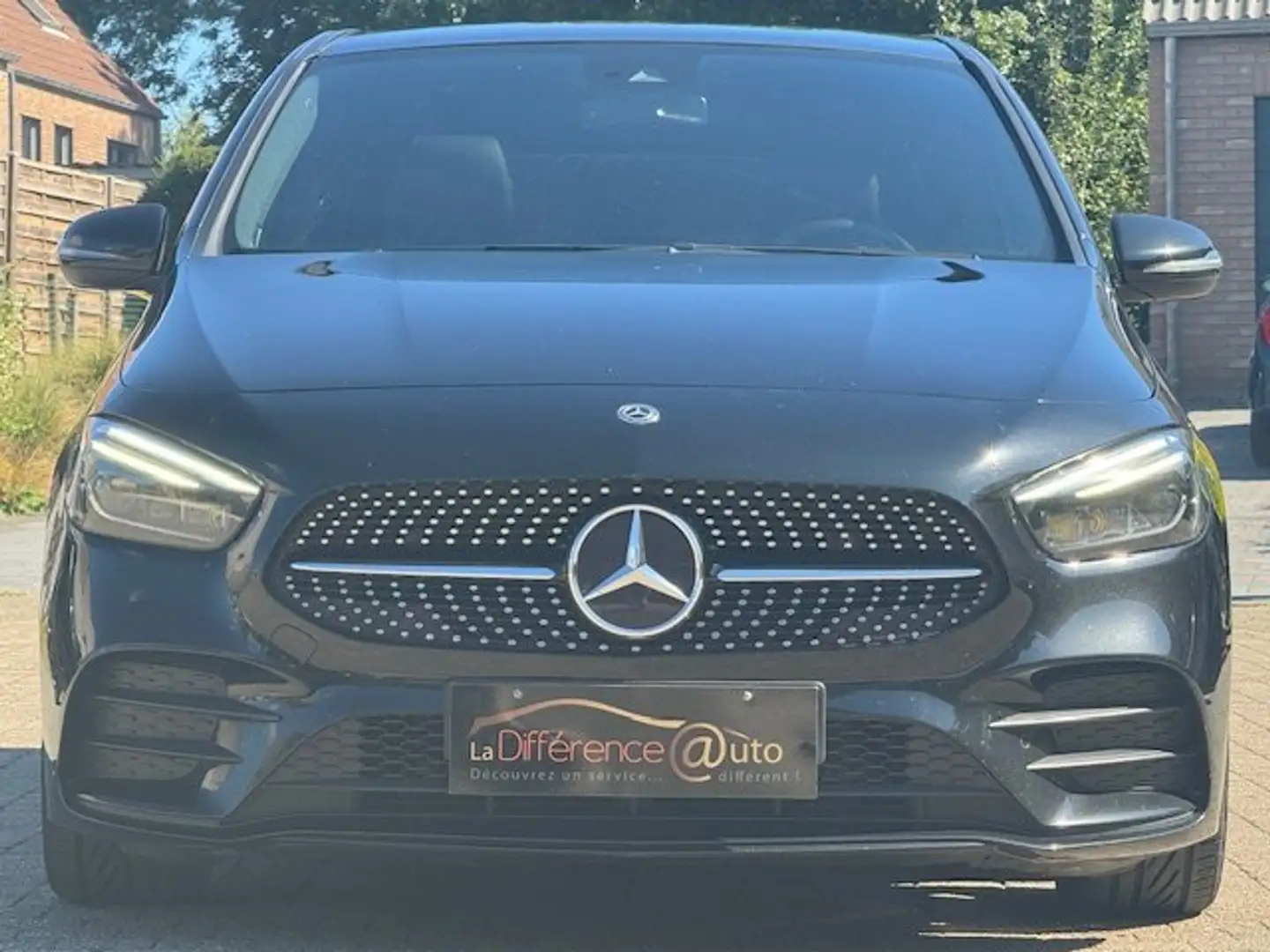 Mercedes-Benz B 180 Full Pack AMG int / ext - Clim - Alcantara - Clim Noir - 2