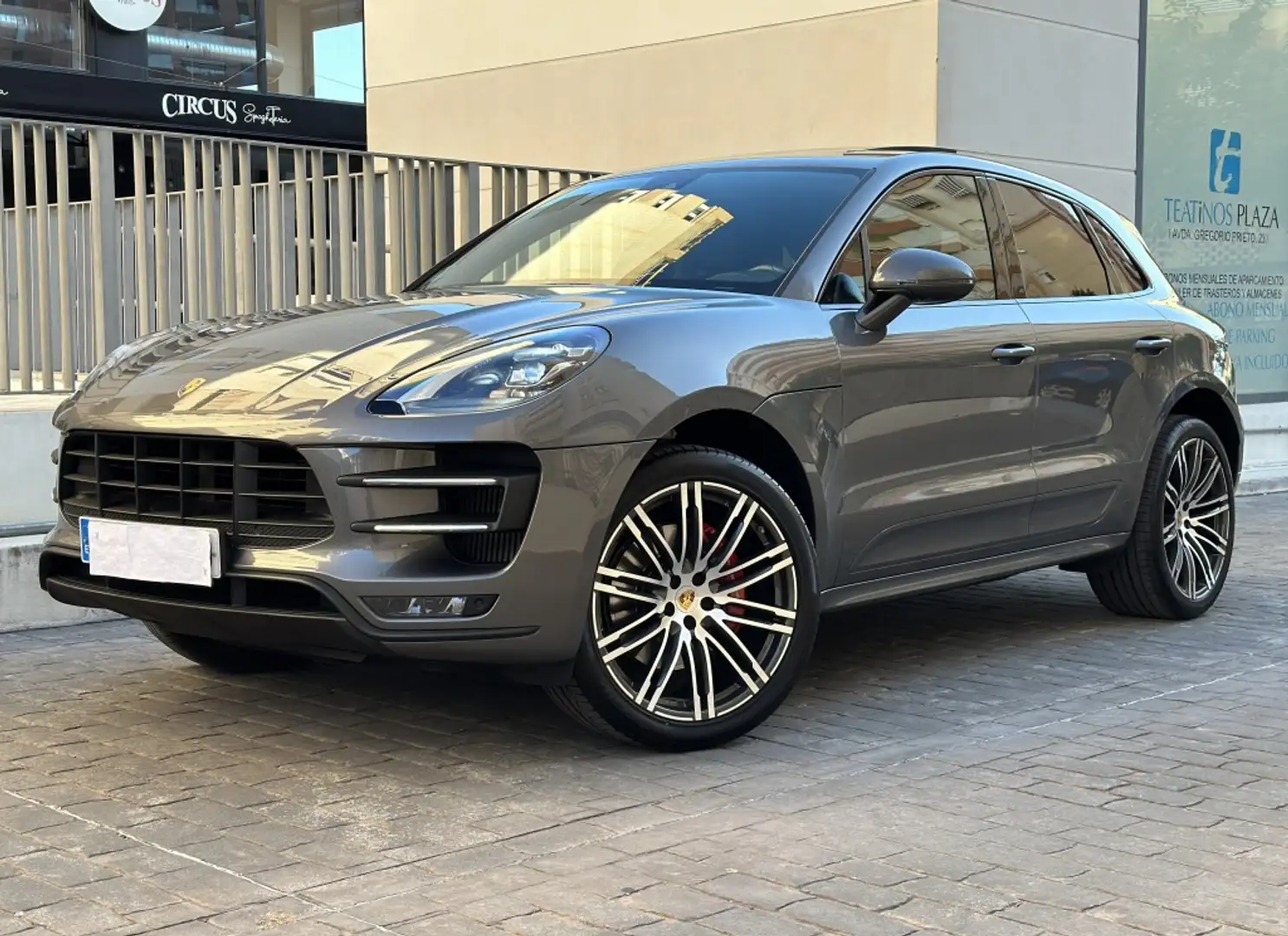 Porsche Macan Turbo Aut. Gris - 1