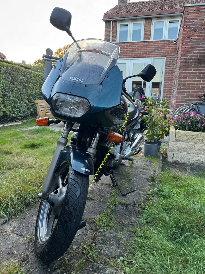 Yamaha XJ 600