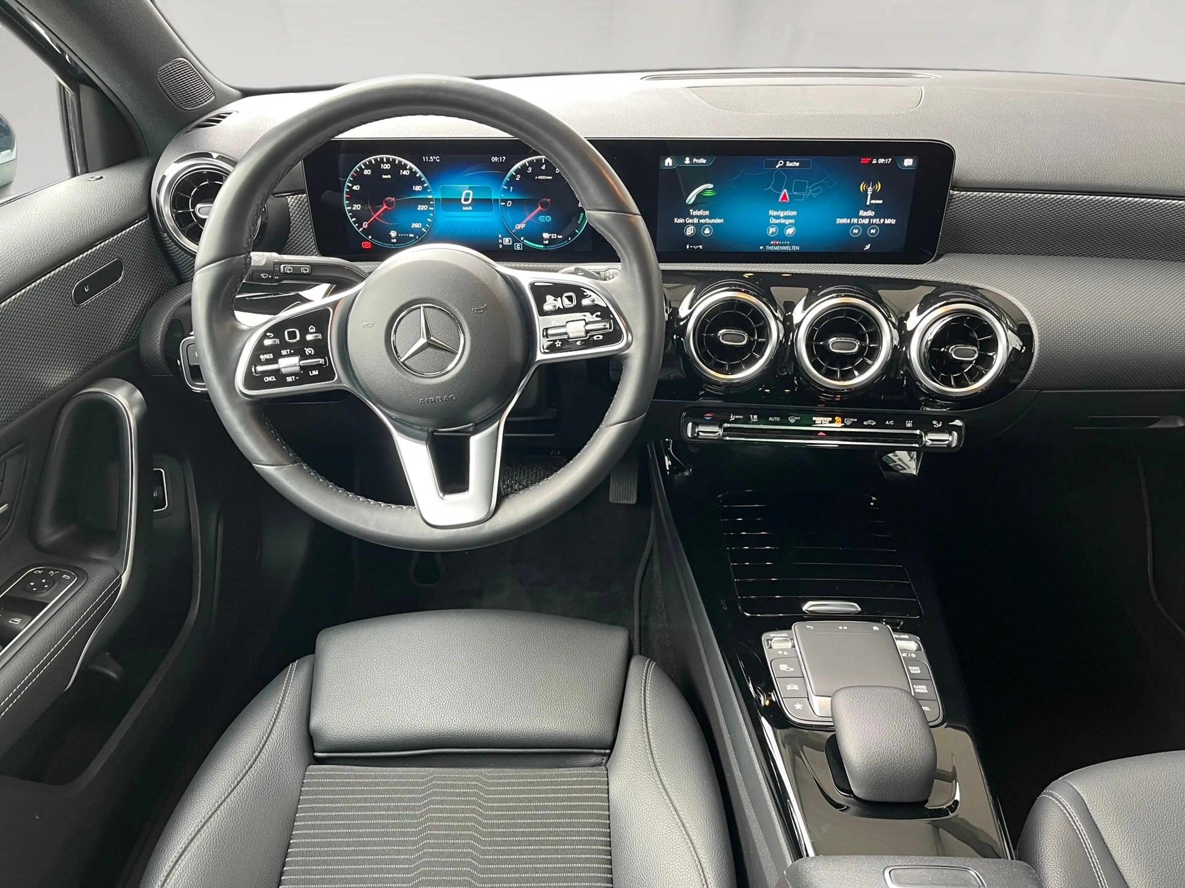 Mercedes-Benz A 250 e Progressive Plug in KlimaA+LM+SoundSys — photo 10
