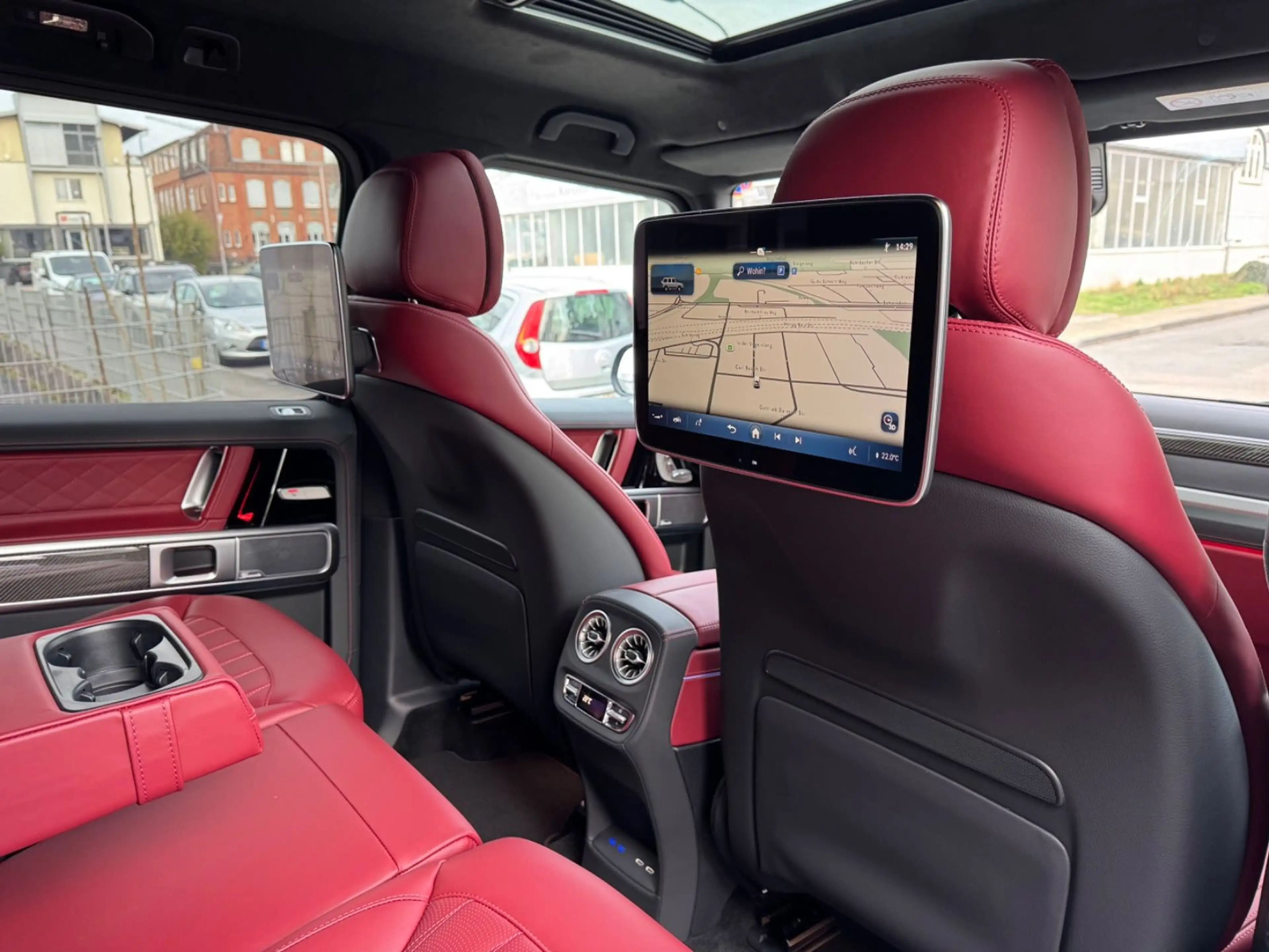 Mercedes-Benz G 63 AMG MY27|ROT|CARBON EXTERIOR|ACTIVE RIDE|SUPERIOR — photo 9