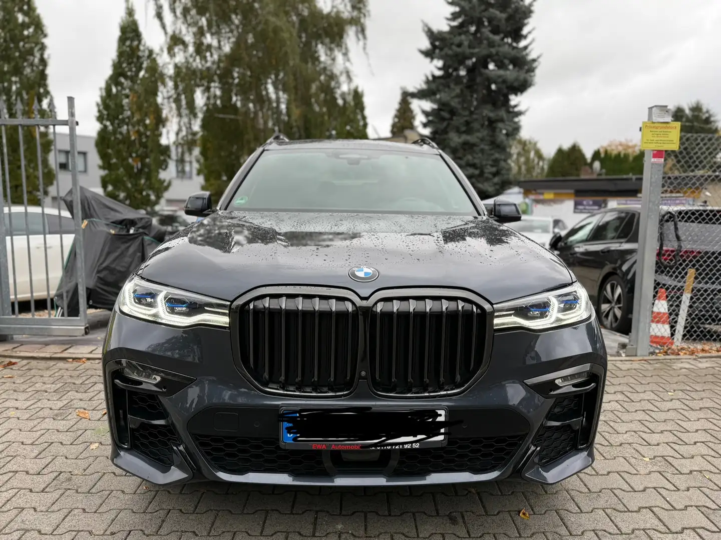 BMW X7 M M50 i,87.TKM,PANORAMA,SITZKLIMA,BMW SCHECKHEFT,TOP Gris - 2
