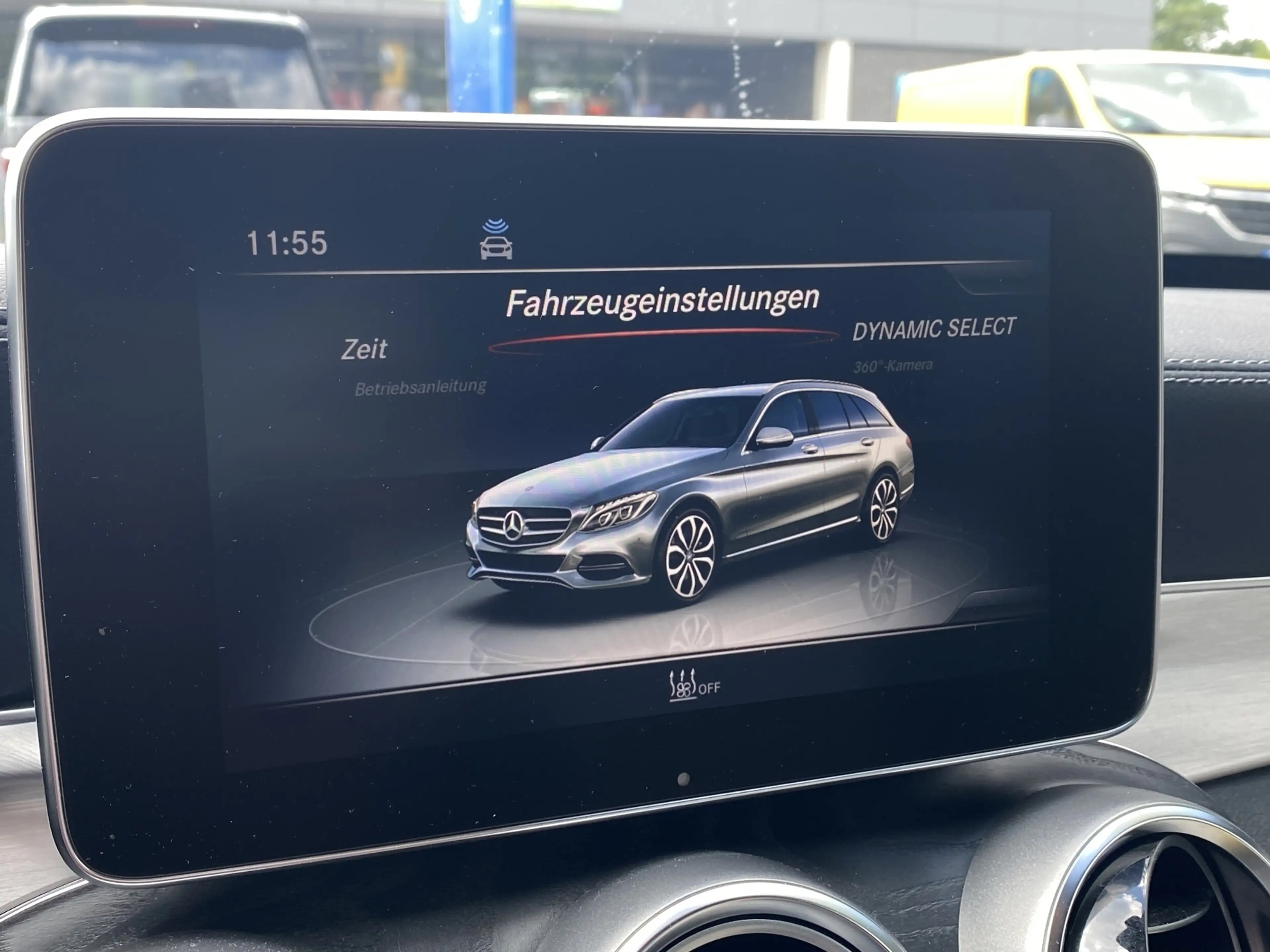 Mercedes-Benz C 350 T-Modell AMG Line — photo 15