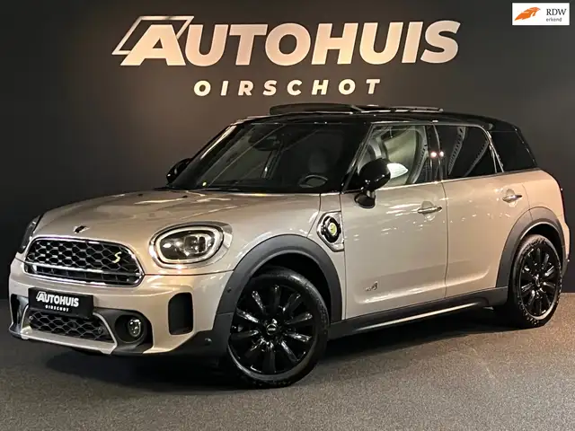 MINI Cooper S Countryman Mini 2.0 ALL4 Panorama/ Camera/ HarmanKardon/ Memo