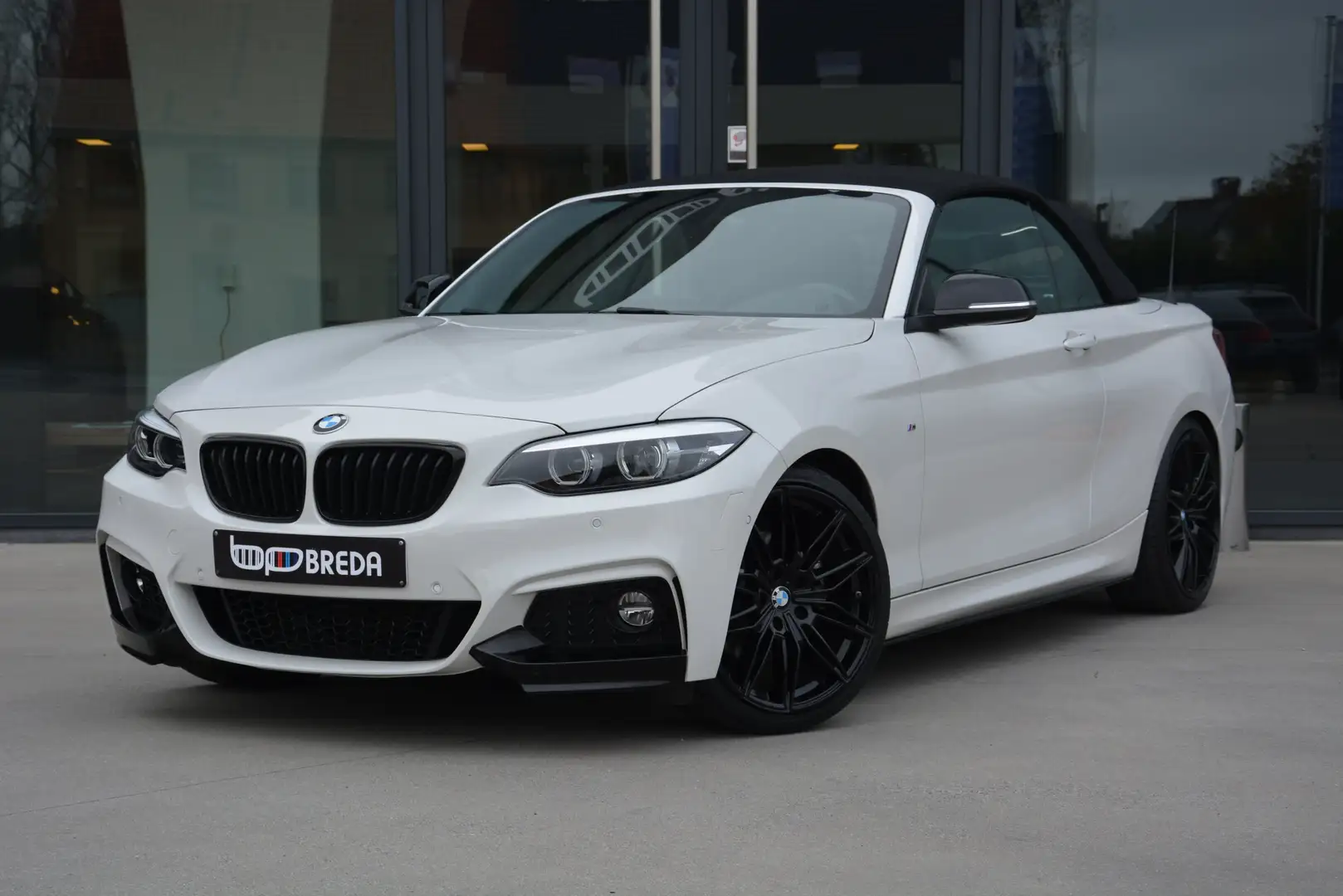 BMW 230 i Cabrio xDrive M-Performance/HarmanKardon/Memory Blanc - 2