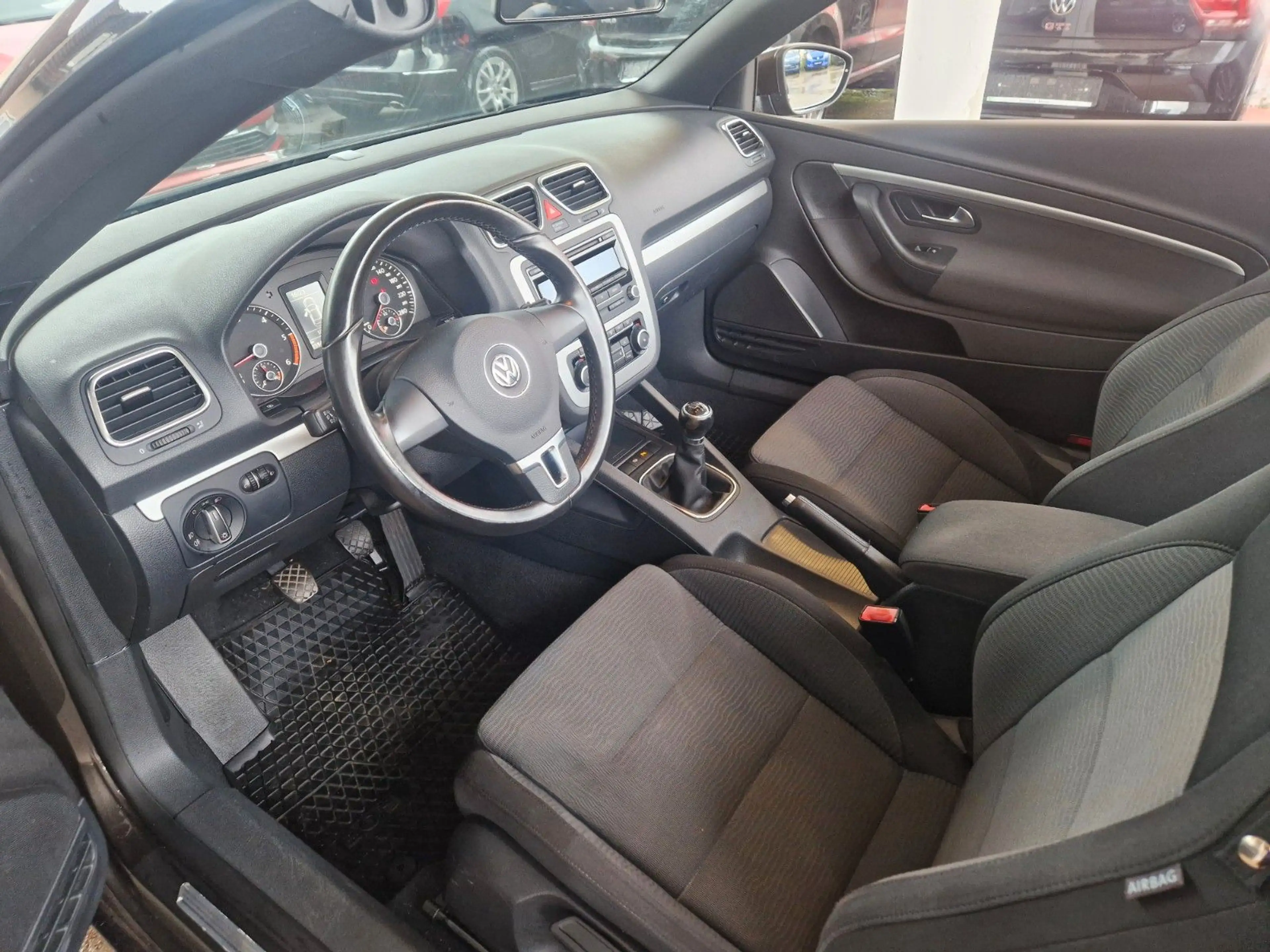 Volkswagen Eos Basis Klima SHZG PDC LM-Felgen — photo 10