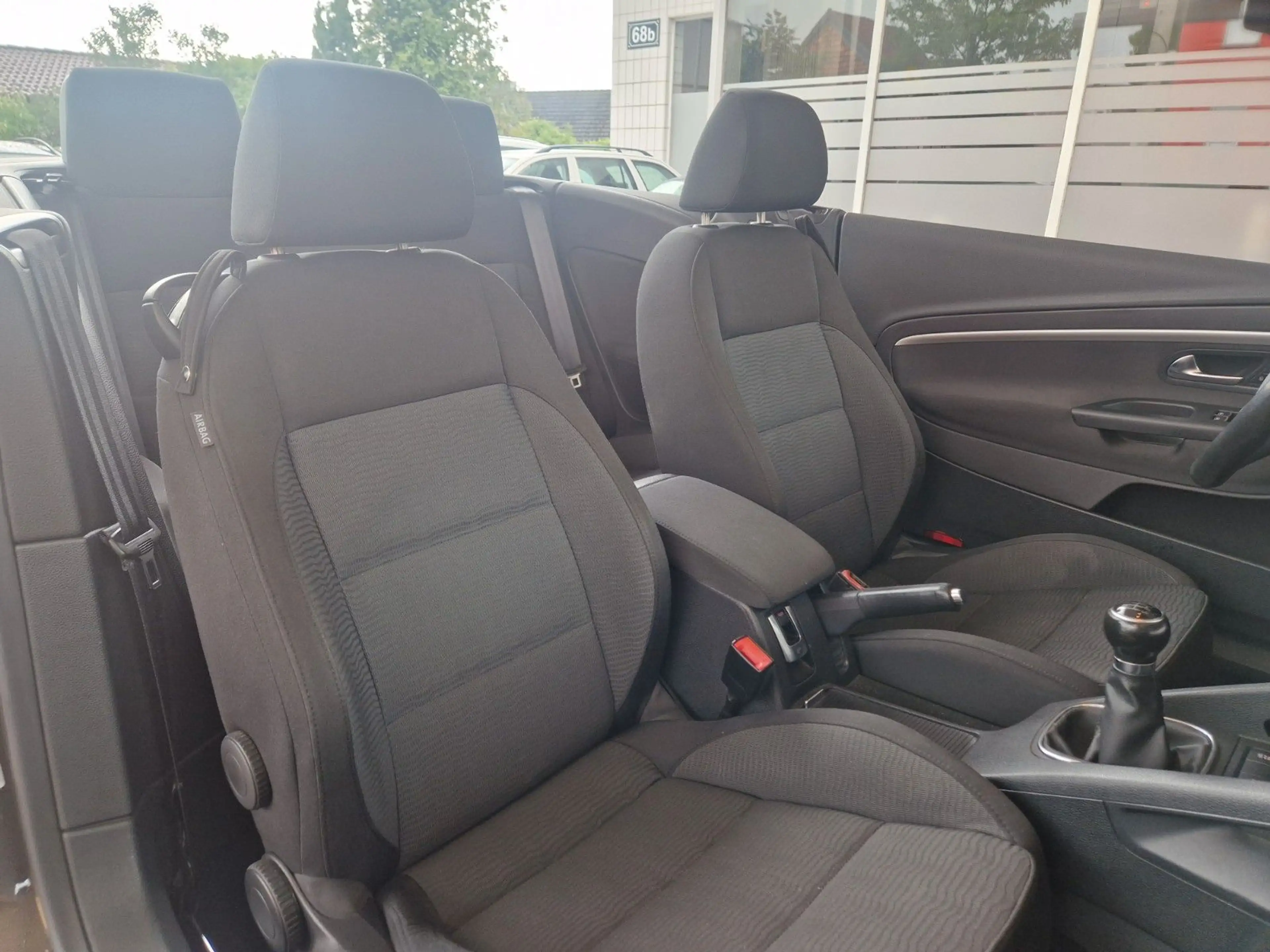 Volkswagen Eos Basis Klima SHZG PDC LM-Felgen — photo 12