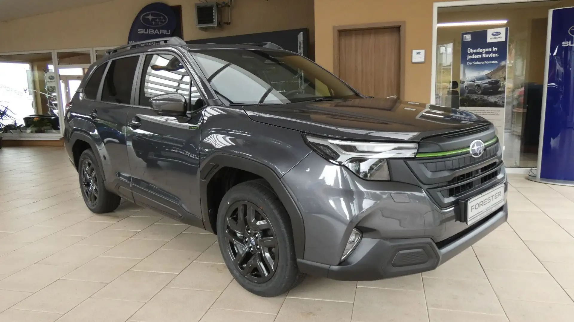 Subaru Forester 2,0ie Edition Exclusive Cross Grau - 1