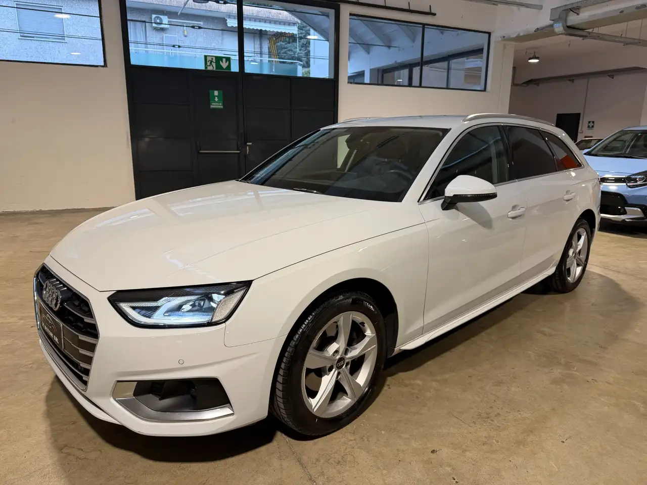 Audi A4 Avant 2.0 TDI VIRTUAL-MMI PLUS-CARPLAY-LED, миниатюра 3